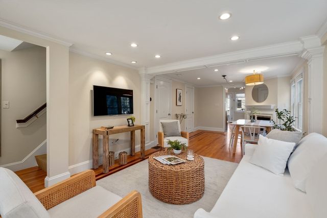 1844 Main St, Concord, MA 01742