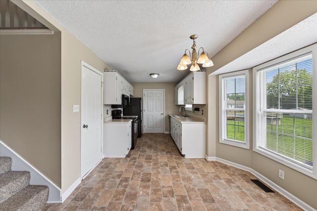 3723 Heather Drive, Clarksville, TN 37042