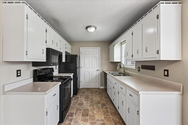 3723 Heather Drive, Clarksville, TN 37042