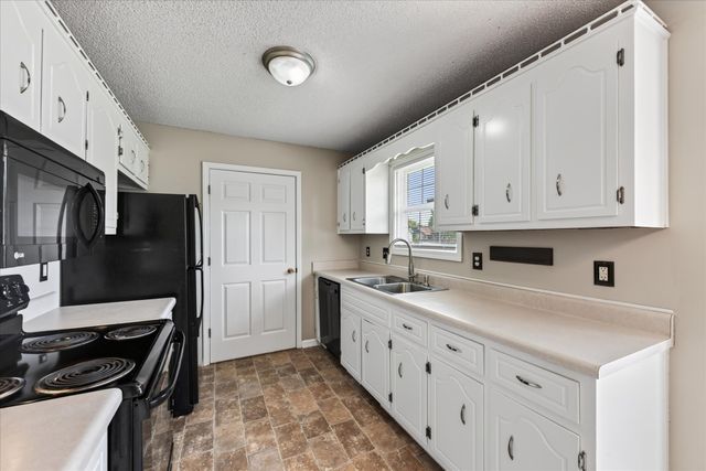 3723 Heather Drive, Clarksville, TN 37042