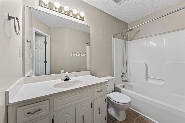 3723 Heather Drive, Clarksville, TN 37042