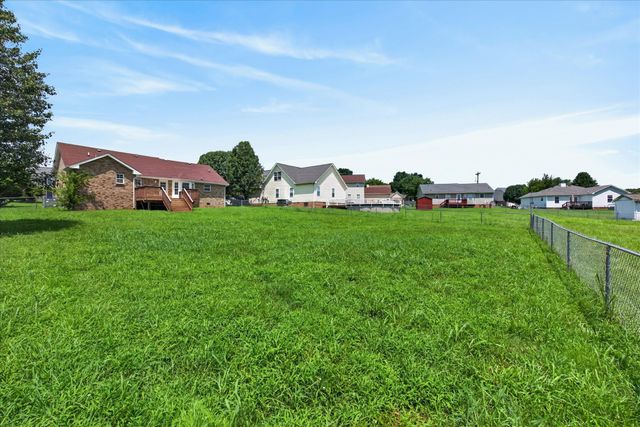 3723 Heather Drive, Clarksville, TN 37042