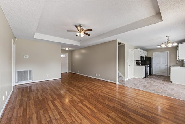 3723 Heather Drive, Clarksville, TN 37042