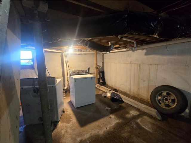 412 N Folger Street, Carrollton, MO 64633