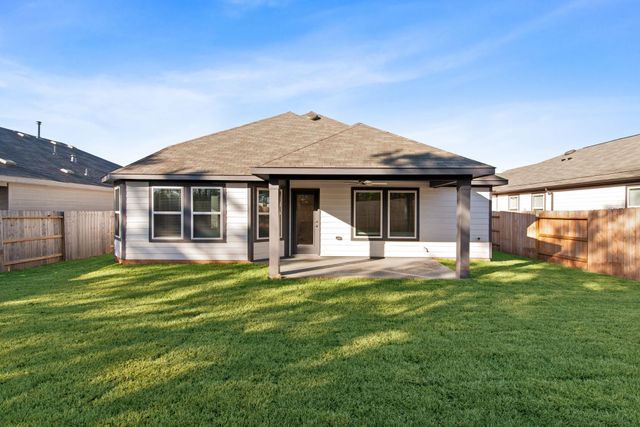 957 Garden Path Drive, Willis, TX 77378