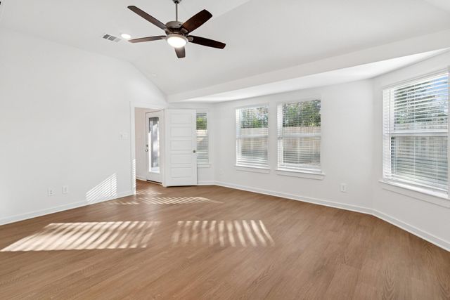 957 Garden Path Drive, Willis, TX 77378