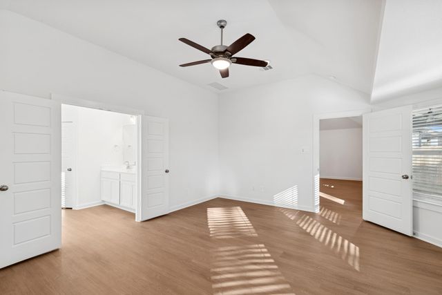 957 Garden Path Drive, Willis, TX 77378