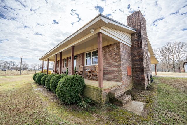 2098 Spain Rd, Cypress Inn, TN 38452