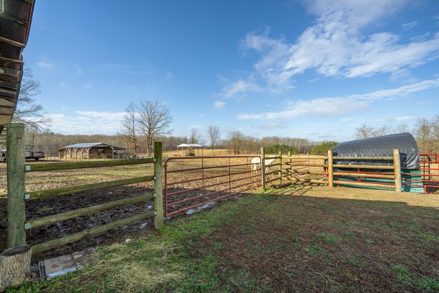 2098 Spain Rd, Cypress Inn, TN 38452