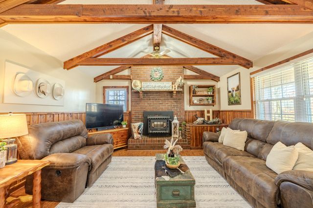 2098 Spain Rd, Cypress Inn, TN 38452