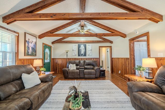 2098 Spain Rd, Cypress Inn, TN 38452