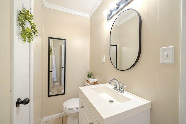 2098 Spain Rd, Cypress Inn, TN 38452