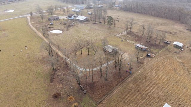 2098 Spain Rd, Cypress Inn, TN 38452