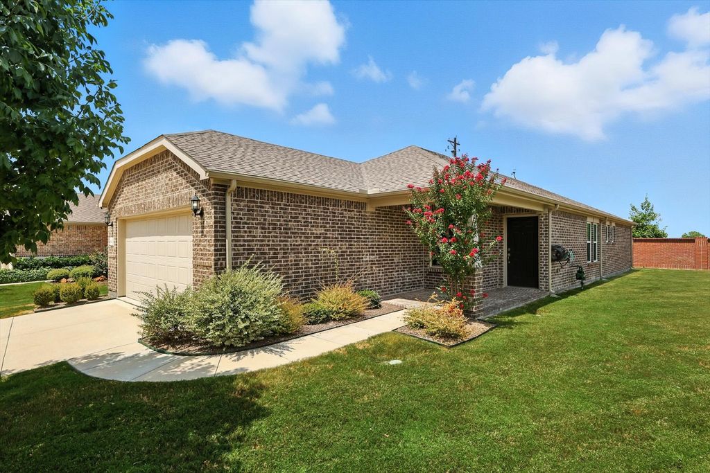 1804 Marsh Point Drive, Frisco, TX 75036