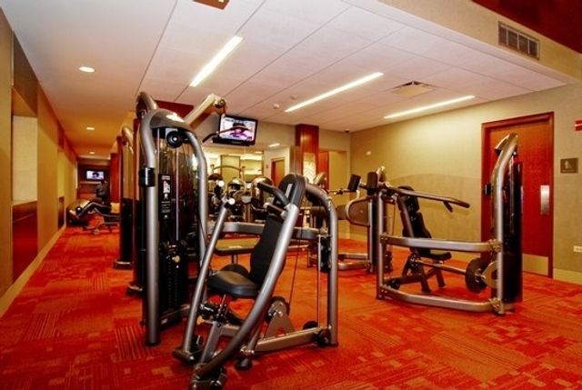 400 E RANDOLPH Street 2222, Chicago, IL 60601