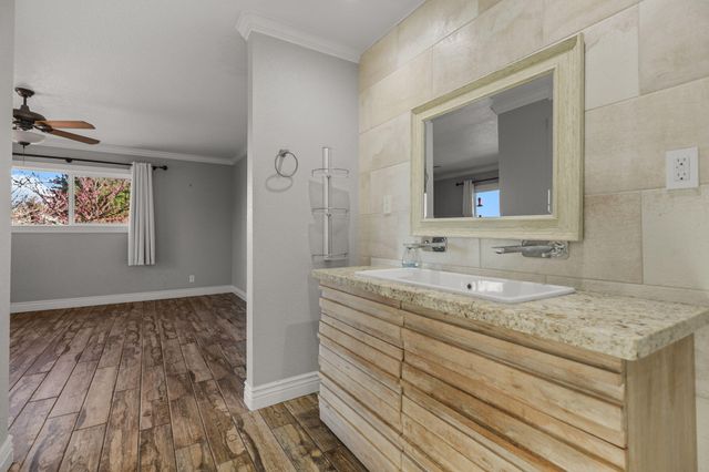 3410 Scenic Drive, Redding, CA 96001