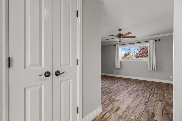 3410 Scenic Drive, Redding, CA 96001