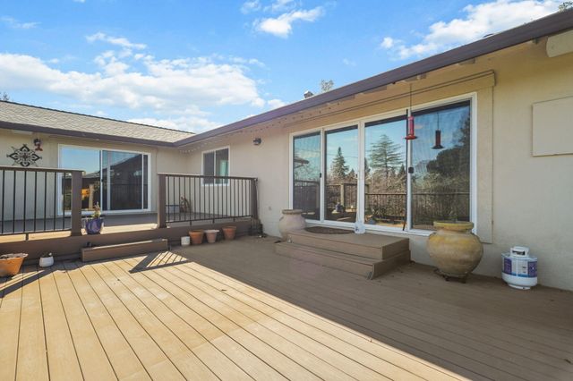 3410 Scenic Drive, Redding, CA 96001