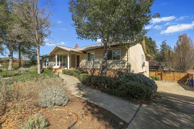 3410 Scenic Drive, Redding, CA 96001