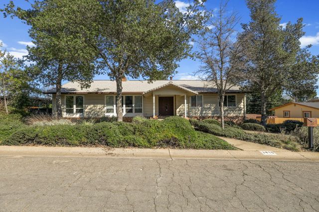 3410 Scenic Drive, Redding, CA 96001