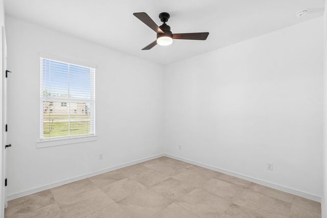 213 Dunovant Drive, Sealy, TX 77474