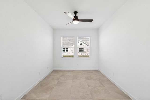 213 Dunovant Drive, Sealy, TX 77474