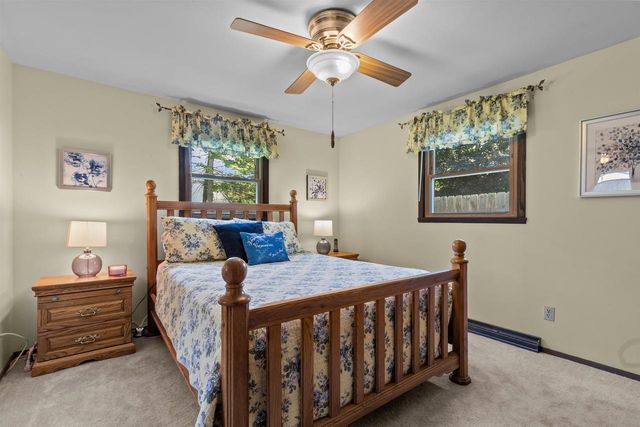 2416 N ELINOR STREET, Appleton, WI 54914