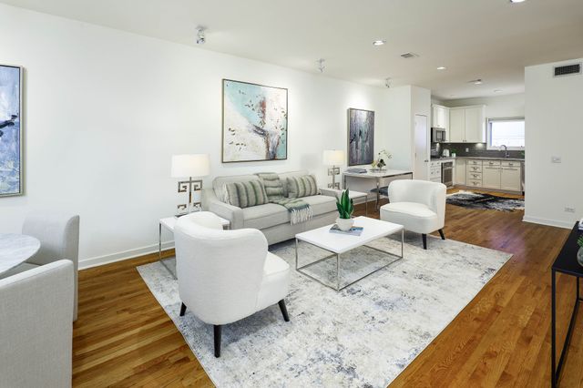 2910 Woodside Street, Dallas, TX 75204