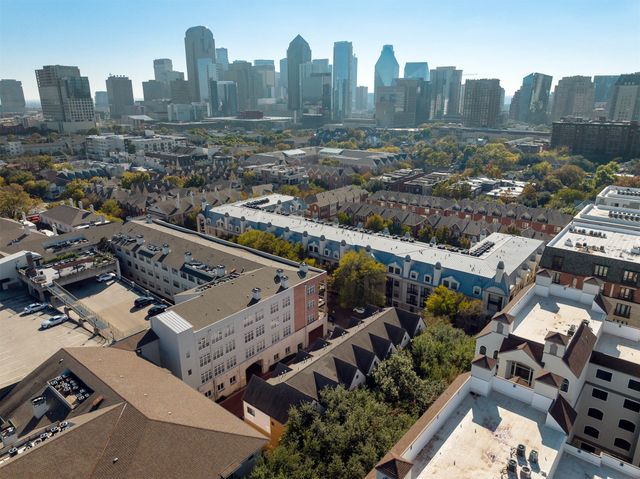 2910 Woodside Street, Dallas, TX 75204