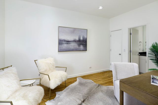 2910 Woodside Street, Dallas, TX 75204