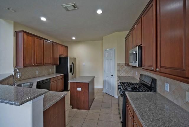 26635 Summerbend Hollow Lane, Katy, TX 77494