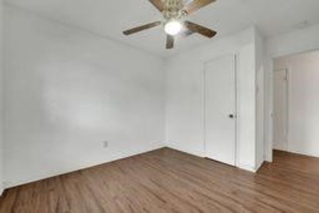 76 W Mountain Creek Drive 23, Grand Prairie, TX 75052