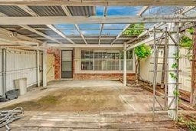 76 W Mountain Creek Drive 23, Grand Prairie, TX 75052