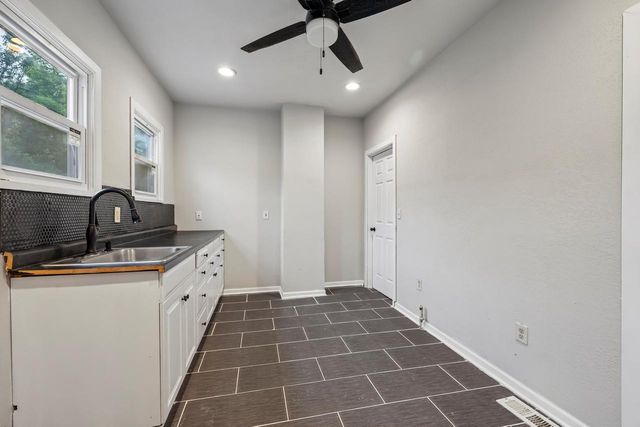 1222 Summit AVENUE, Racine, WI 53404
