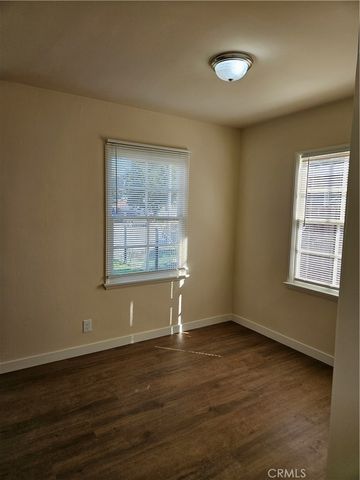 6907 White Oak, Reseda, CA 91335