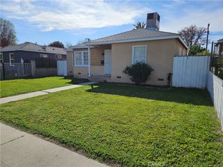 6907 White Oak, Reseda, CA 91335
