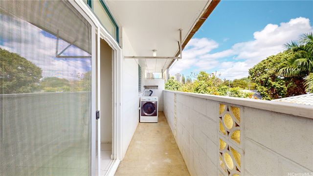 39 Hialoa Street 102, Honolulu, HI 96817
