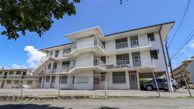 39 Hialoa Street 102, Honolulu, HI 96817