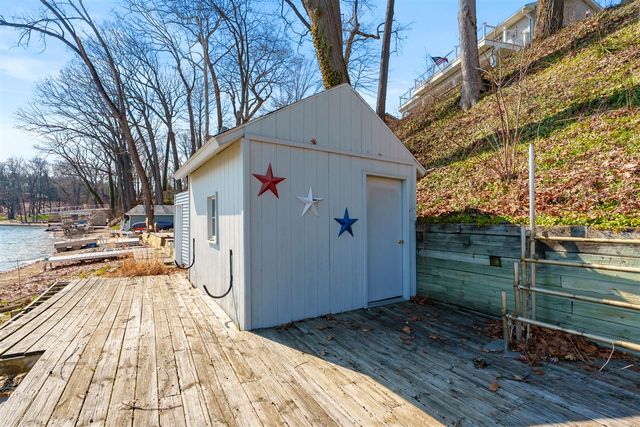 27965 North Street, Gobles, MI 49055