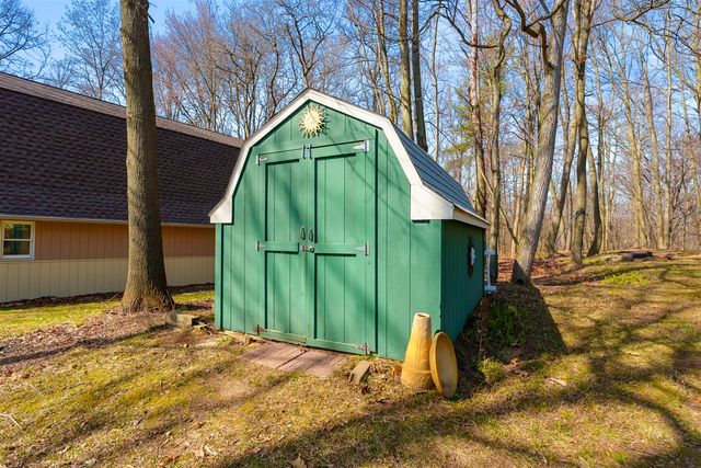 27965 North Street, Gobles, MI 49055