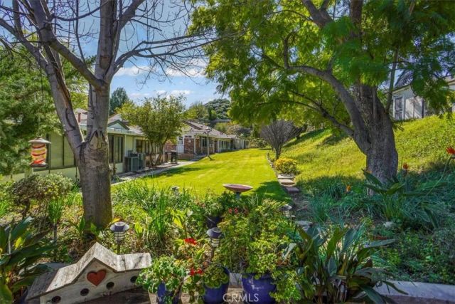 19334 Oak Crossing, Newhall, CA 91321