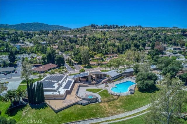 19334 Oak Crossing, Newhall, CA 91321