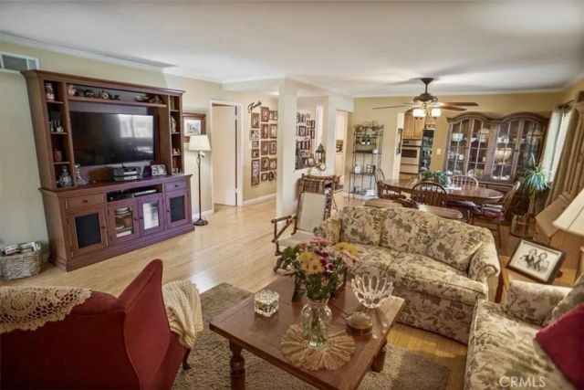 19334 Oak Crossing, Newhall, CA 91321