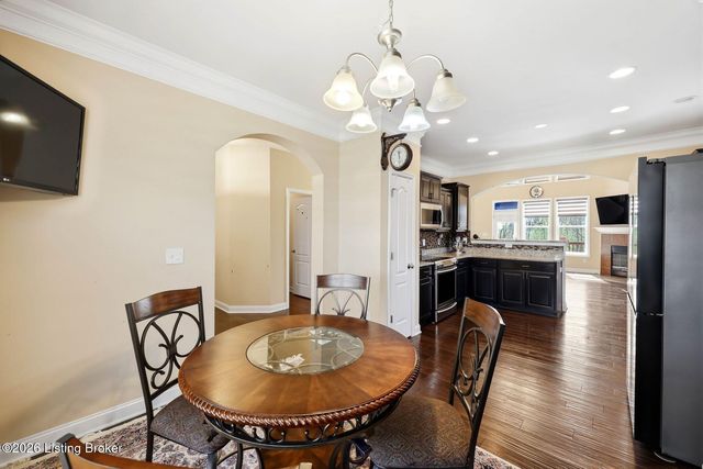 17107 Creek Vista Ct, Louisville, KY 40245