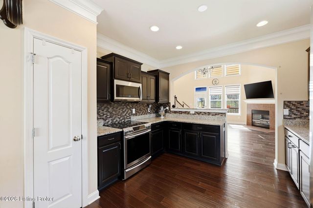 17107 Creek Vista Ct, Louisville, KY 40245