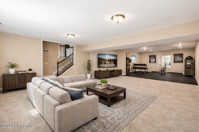 17107 Creek Vista Ct, Louisville, KY 40245