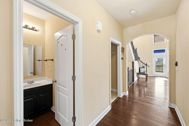 17107 Creek Vista Ct, Louisville, KY 40245