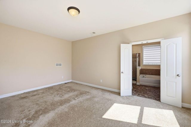 17107 Creek Vista Ct, Louisville, KY 40245