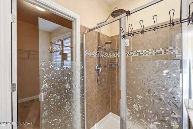 17107 Creek Vista Ct, Louisville, KY 40245