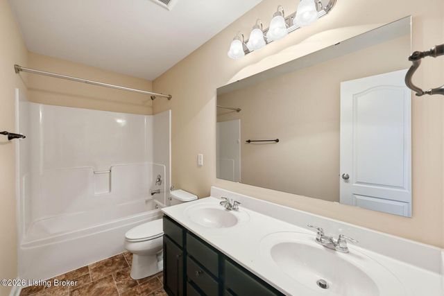 17107 Creek Vista Ct, Louisville, KY 40245